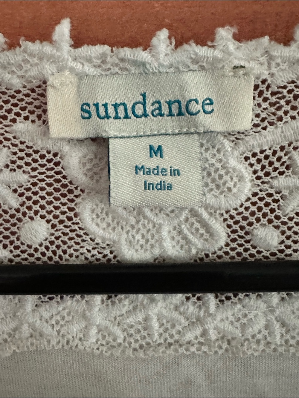 Sundance short-sleeve top featuring a V-neckline and intricate floral Lace - Picture 5 of 9